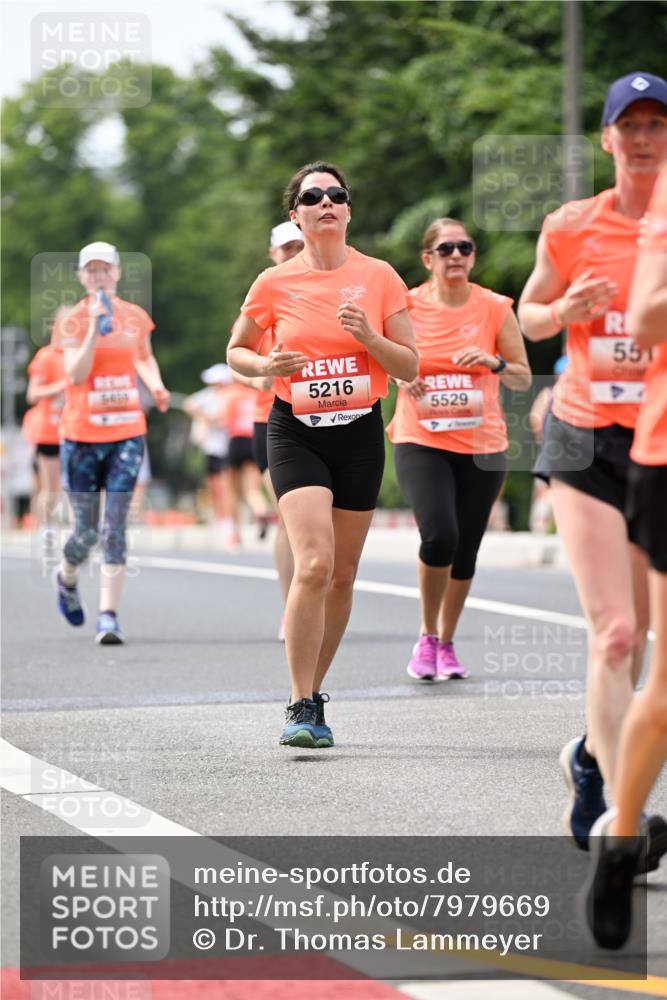 15.06.2025 - REWE Women's Run Dr. Thomas Lammeyer http://msf.ph/oto/7979669 15.06.2025 10:44:48 Laufen 5216, 5529 meine-sportfotos.de