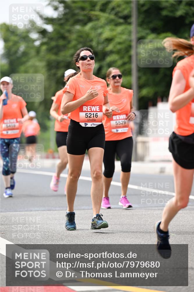 15.06.2025 - REWE Women's Run Dr. Thomas Lammeyer http://msf.ph/oto/7979680 15.06.2025 10:44:48 Laufen 5216, 5529 meine-sportfotos.de