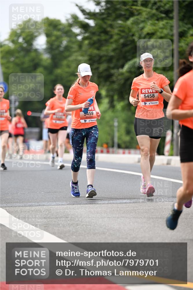 15.06.2025 - REWE Women's Run Dr. Thomas Lammeyer http://msf.ph/oto/7979701 15.06.2025 10:44:49 Laufen 5459, 5458 meine-sportfotos.de