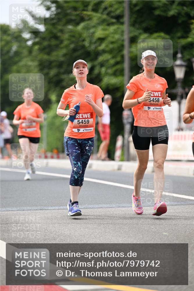 15.06.2025 - REWE Women's Run Dr. Thomas Lammeyer http://msf.ph/oto/7979742 15.06.2025 10:44:50 Laufen 5459, 5458 meine-sportfotos.de