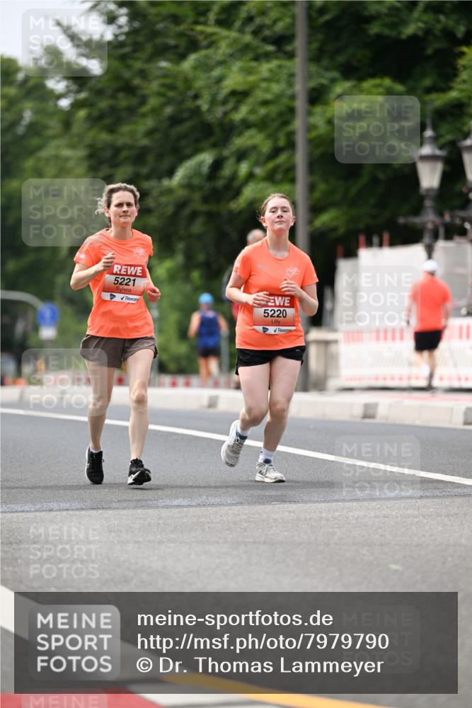 15.06.2025 - REWE Women's Run Dr. Thomas Lammeyer http://msf.ph/oto/7979790 15.06.2025 10:44:53 Laufen 5221, 5220 meine-sportfotos.de