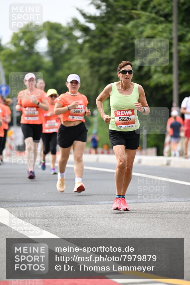 15.06.2025 - REWE Women's Run Dr. Thomas Lammeyer http://msf.ph/oto/7979879 15.06.2025 10:44:58 Laufen 5667, 5226 meine-sportfotos.de