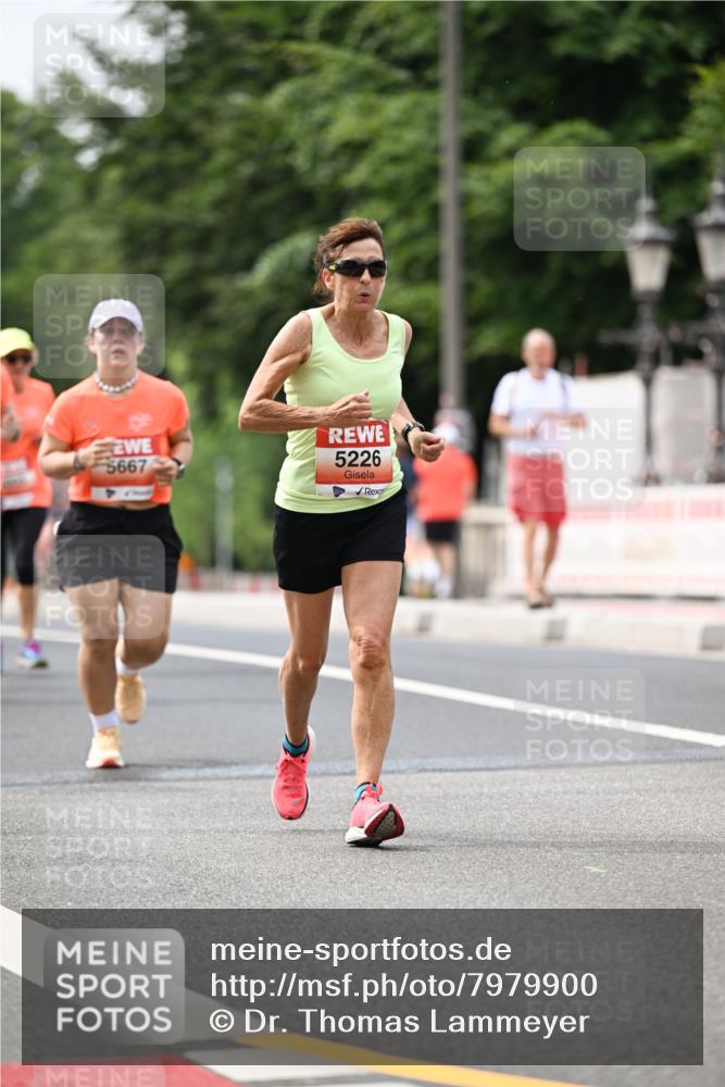 15.06.2025 - REWE Women's Run Dr. Thomas Lammeyer http://msf.ph/oto/7979900 15.06.2025 10:44:59 Laufen 5667, 5226 meine-sportfotos.de