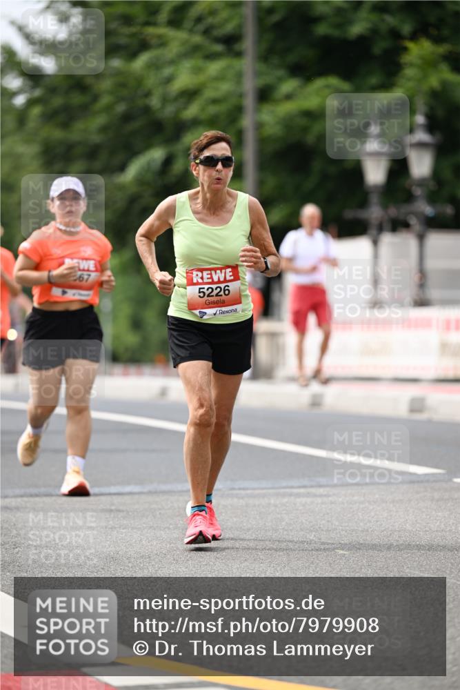 15.06.2025 - REWE Women's Run Dr. Thomas Lammeyer http://msf.ph/oto/7979908 15.06.2025 10:44:59 Laufen 567, 5226 meine-sportfotos.de