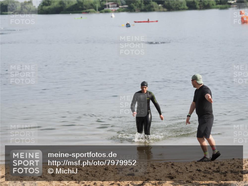 21.06.2025 - 27. Vierlanden-Triathlon MichiJ http://msf.ph/oto/7979952 15.06.2026 09:00:32 Schwimmen  meine-sportfotos.de