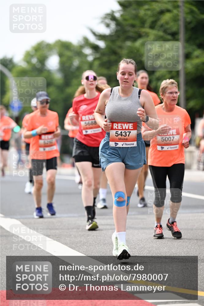 15.06.2025 - REWE Women's Run Dr. Thomas Lammeyer http://msf.ph/oto/7980007 15.06.2025 10:45:03 Laufen 5688, 5437, 5007 meine-sportfotos.de