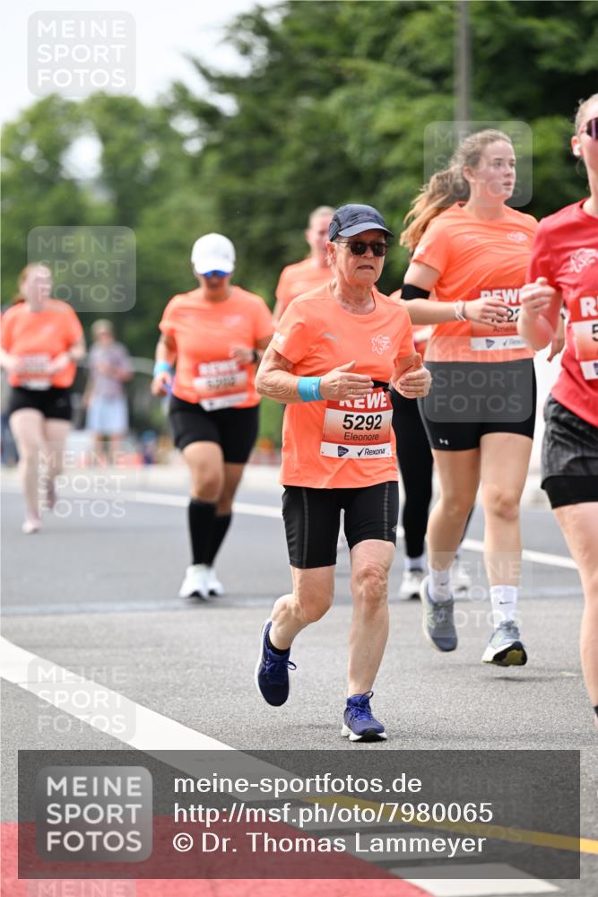 15.06.2025 - REWE Women's Run Dr. Thomas Lammeyer http://msf.ph/oto/7980065 15.06.2025 10:45:05 Laufen 5292 meine-sportfotos.de
