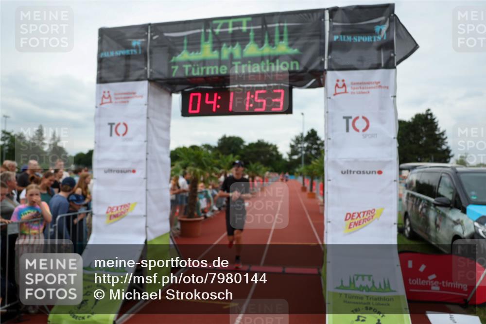 15.06.2025 - 7 Türme Triathlon Michael Strokosch http://msf.ph/oto/7980144 15.06.2025 14:11:53 Ziel 389, 443, 732 meine-sportfotos.de