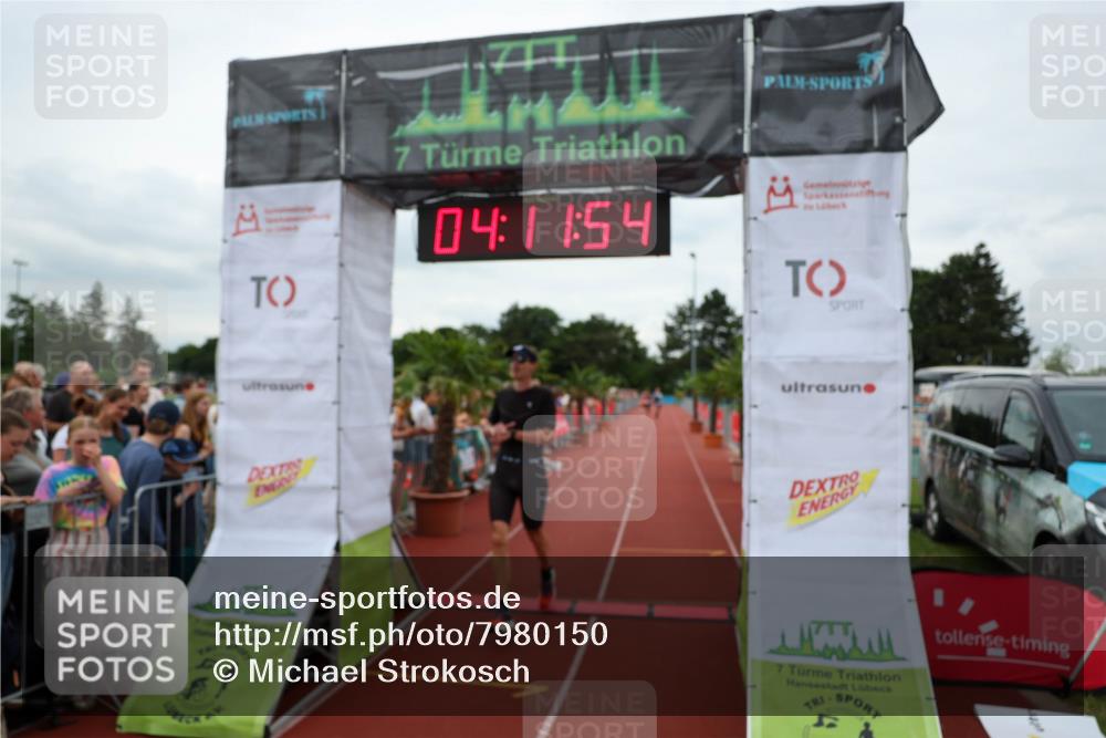 15.06.2025 - 7 Türme Triathlon Michael Strokosch http://msf.ph/oto/7980150 15.06.2025 14:11:53 Ziel 389, 443, 732 meine-sportfotos.de