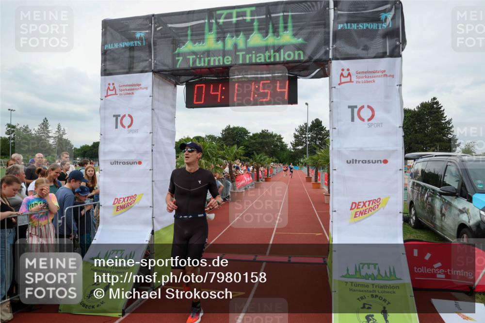 15.06.2025 - 7 Türme Triathlon Michael Strokosch http://msf.ph/oto/7980158 15.06.2025 14:11:54 Ziel 389, 732 meine-sportfotos.de