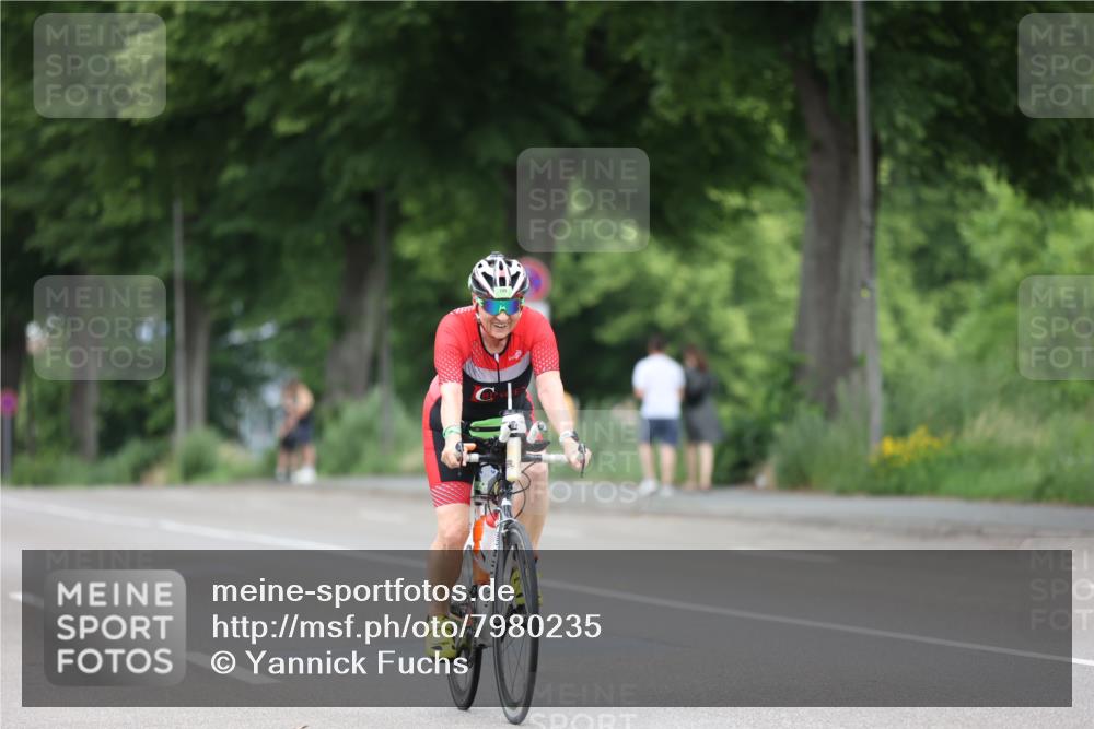 15.06.2025 - 7 Türme Triathlon Yannick Fuchs http://msf.ph/oto/7980235 15.06.2025 11:20:39 Radfahren 320 meine-sportfotos.de