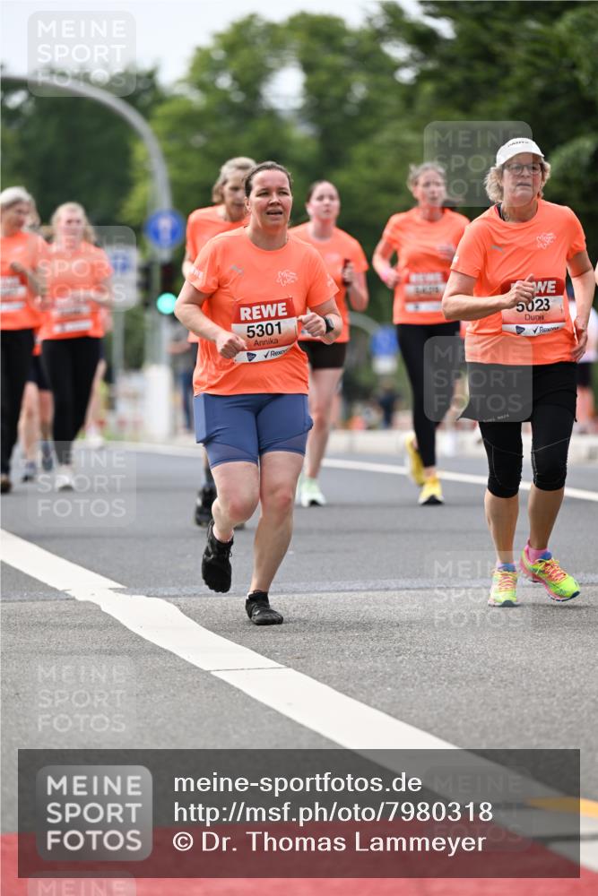 15.06.2025 - REWE Women's Run Dr. Thomas Lammeyer http://msf.ph/oto/7980318 15.06.2025 10:45:12 Laufen 5301, 5023 meine-sportfotos.de