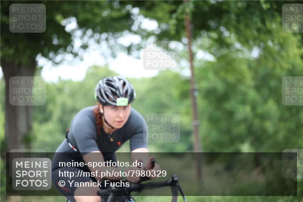 15.06.2025 - 7 Türme Triathlon Yannick Fuchs http://msf.ph/oto/7980329 15.06.2025 11:20:44 Radfahren  meine-sportfotos.de