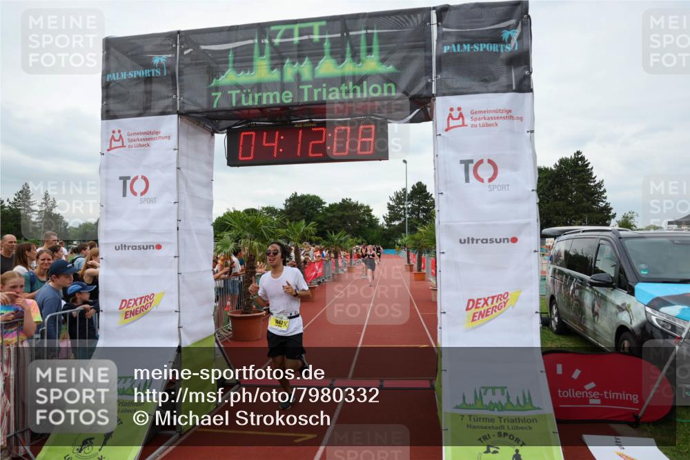 15.06.2025 - 7 Türme Triathlon Michael Strokosch http://msf.ph/oto/7980332 15.06.2025 14:12:08 Ziel 537, 610, 1001, 1047, 1056 meine-sportfotos.de