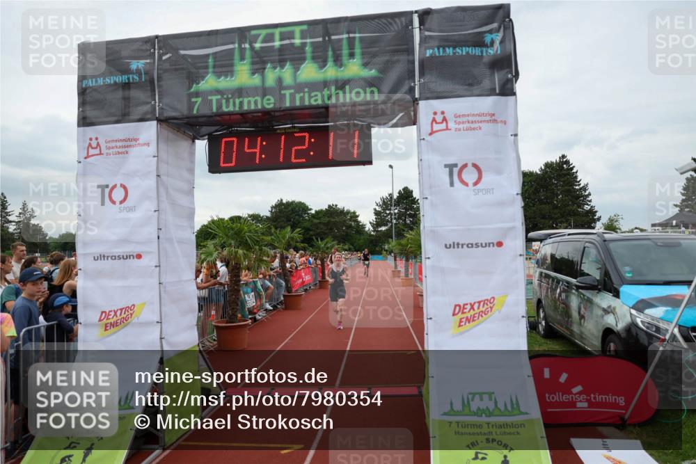 15.06.2025 - 7 Türme Triathlon Michael Strokosch http://msf.ph/oto/7980354 15.06.2025 14:12:11 Ziel 610, 801, 1001, 1047 meine-sportfotos.de