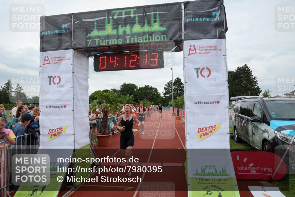15.06.2025 - 7 Türme Triathlon Michael Strokosch http://msf.ph/oto/7980395 15.06.2025 14:12:12 Ziel 610, 801, 1001, 1047 meine-sportfotos.de
