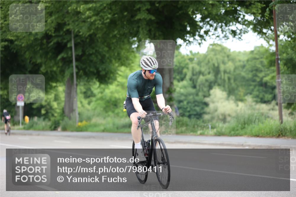 15.06.2025 - 7 Türme Triathlon Yannick Fuchs http://msf.ph/oto/7980411 15.06.2025 11:21:56 Radfahren  meine-sportfotos.de