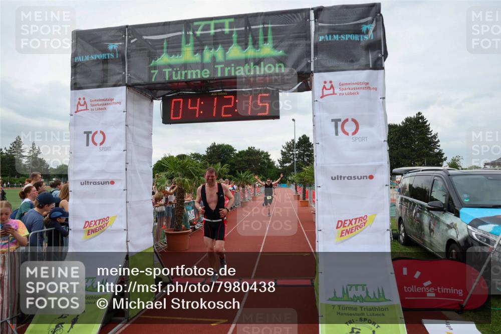 15.06.2025 - 7 Türme Triathlon Michael Strokosch http://msf.ph/oto/7980438 15.06.2025 14:12:14 Ziel 801, 845, 1001, 1047 meine-sportfotos.de