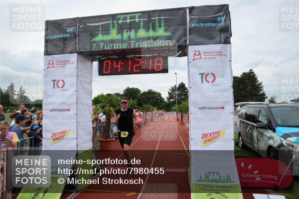 15.06.2025 - 7 Türme Triathlon Michael Strokosch http://msf.ph/oto/7980455 15.06.2025 14:12:17 Ziel 801, 845, 1001 meine-sportfotos.de