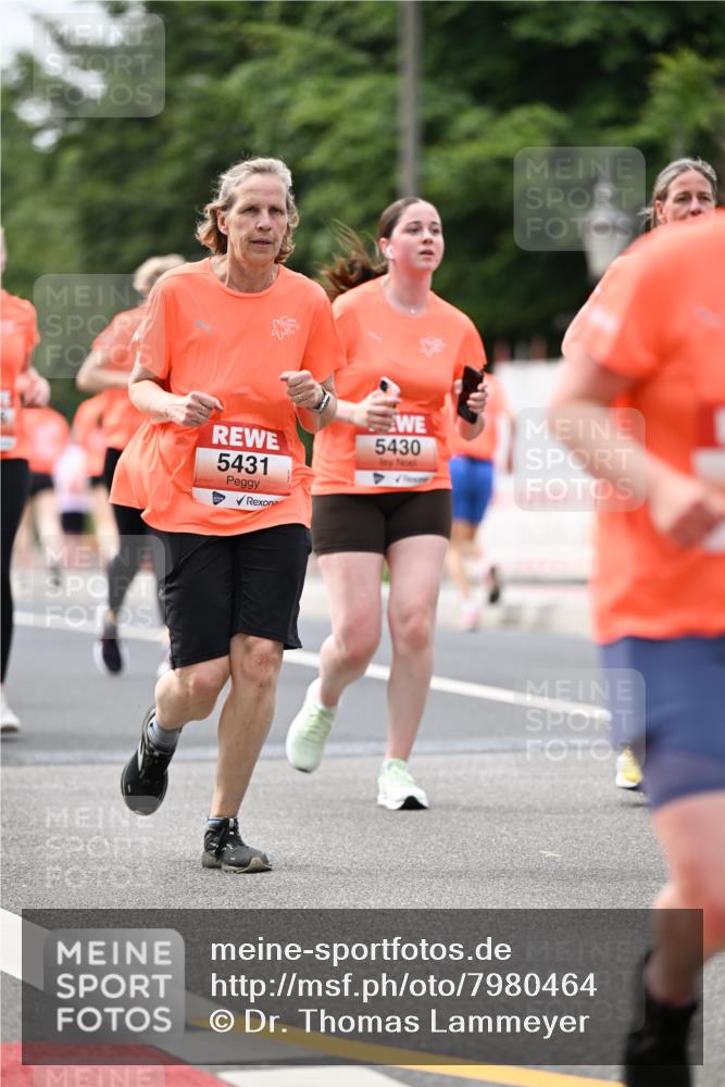15.06.2025 - REWE Women's Run Dr. Thomas Lammeyer http://msf.ph/oto/7980464 15.06.2025 10:45:16 Laufen 5431, 5430 meine-sportfotos.de