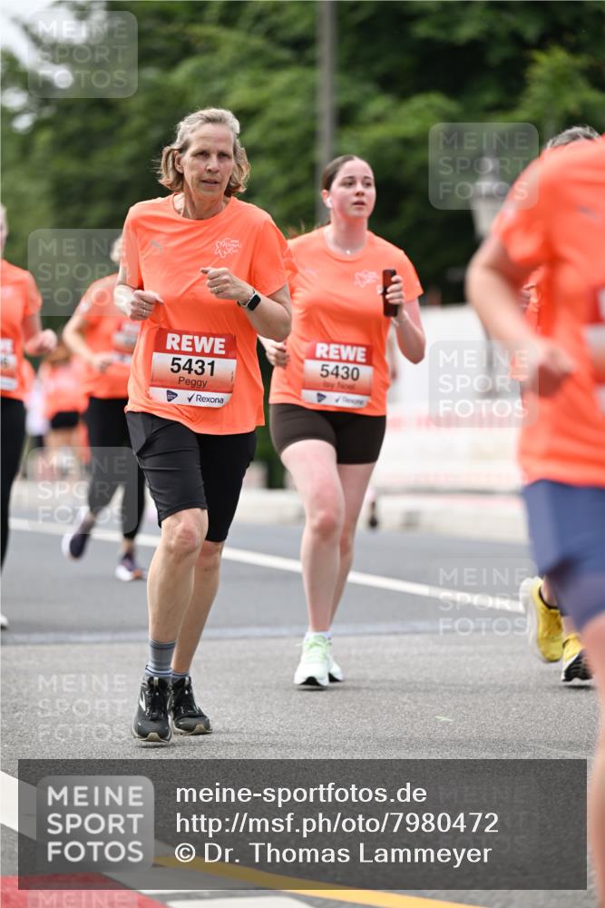 15.06.2025 - REWE Women's Run Dr. Thomas Lammeyer http://msf.ph/oto/7980472 15.06.2025 10:45:16 Laufen 5431, 5430 meine-sportfotos.de