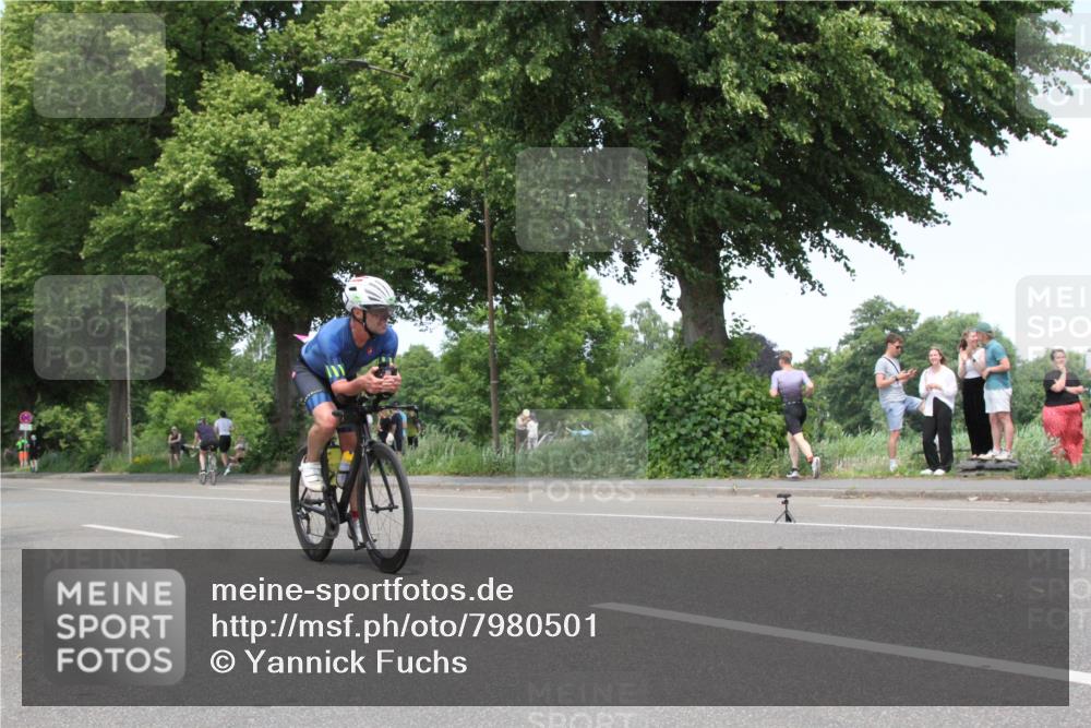 15.06.2025 - 7 Türme Triathlon Yannick Fuchs http://msf.ph/oto/7980501 15.06.2025 13:25:24 Radfahren  meine-sportfotos.de