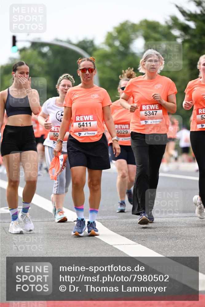 15.06.2025 - REWE Women's Run Dr. Thomas Lammeyer http://msf.ph/oto/7980502 15.06.2025 10:45:17 Laufen 50, 5411, 5029, 5347, 53 meine-sportfotos.de