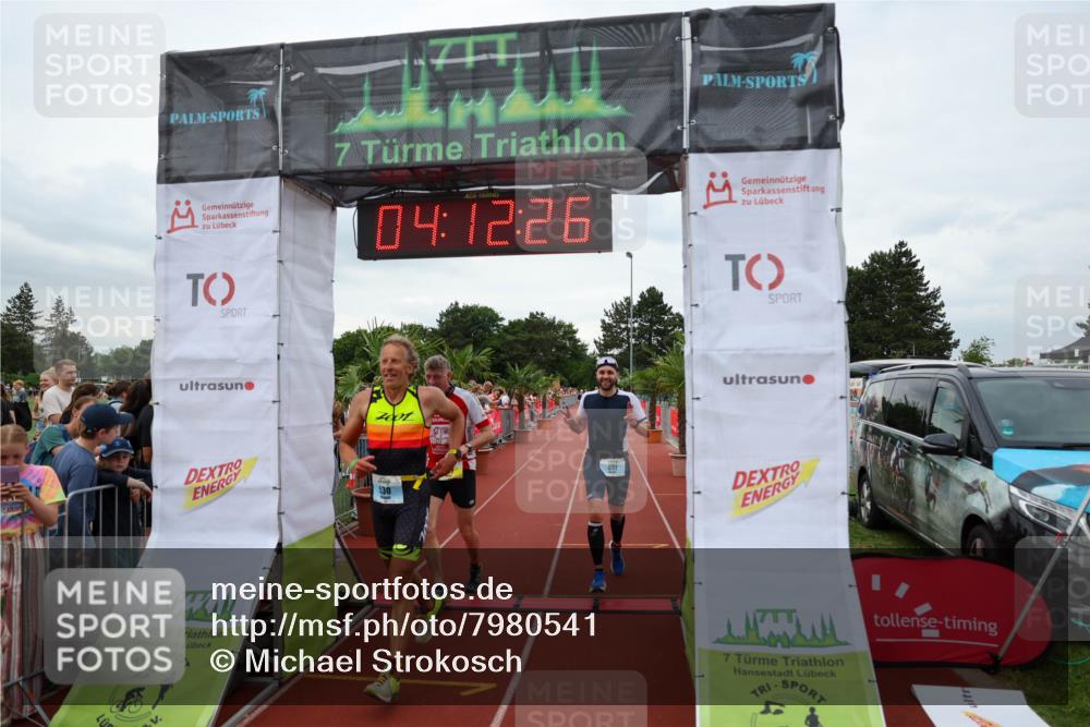 15.06.2025 - 7 Türme Triathlon Michael Strokosch http://msf.ph/oto/7980541 15.06.2025 14:12:26 Ziel 530, 651, 877 meine-sportfotos.de