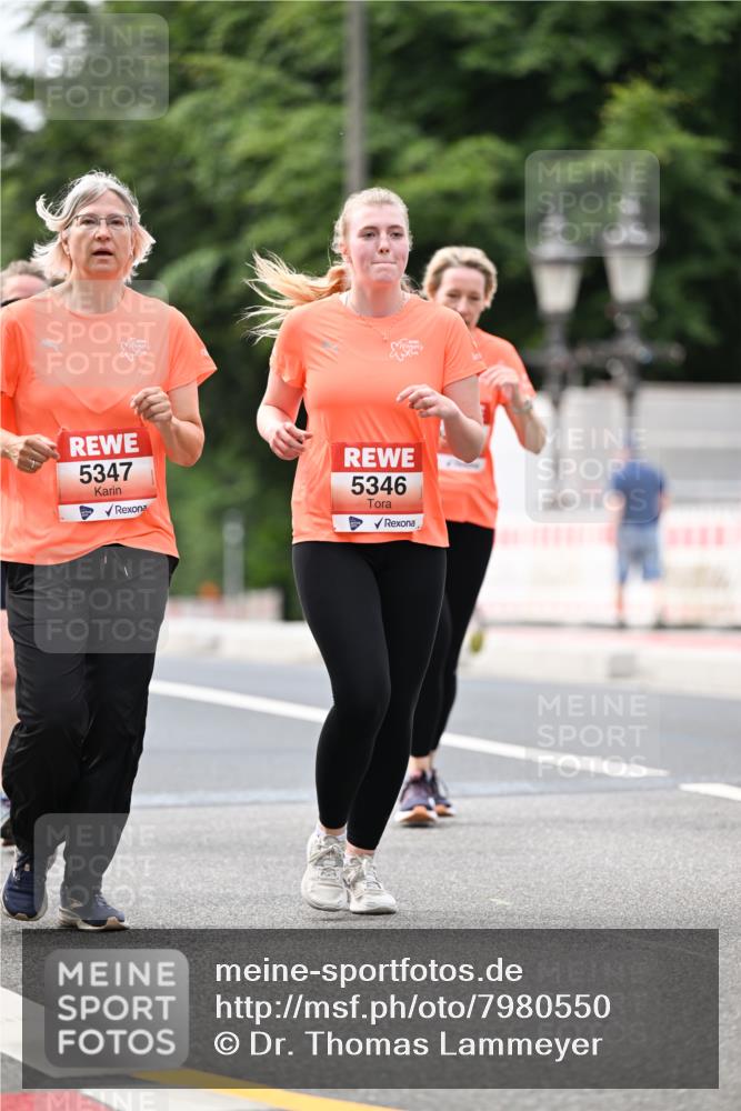 15.06.2025 - REWE Women's Run Dr. Thomas Lammeyer http://msf.ph/oto/7980550 15.06.2025 10:45:18 Laufen 5347, 5346 meine-sportfotos.de