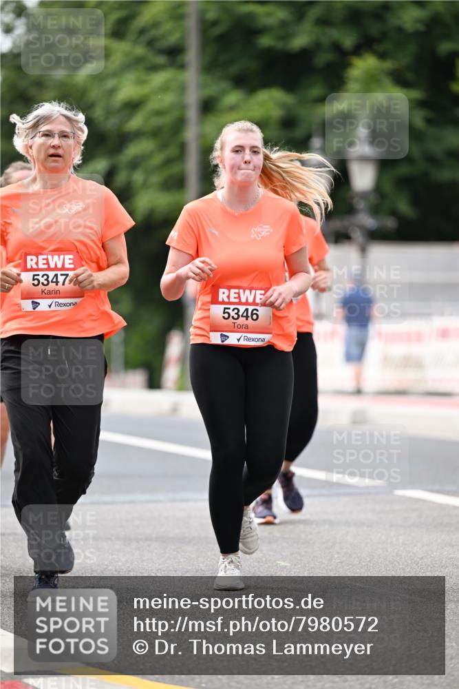15.06.2025 - REWE Women's Run Dr. Thomas Lammeyer http://msf.ph/oto/7980572 15.06.2025 10:45:19 Laufen 5347, 5346 meine-sportfotos.de