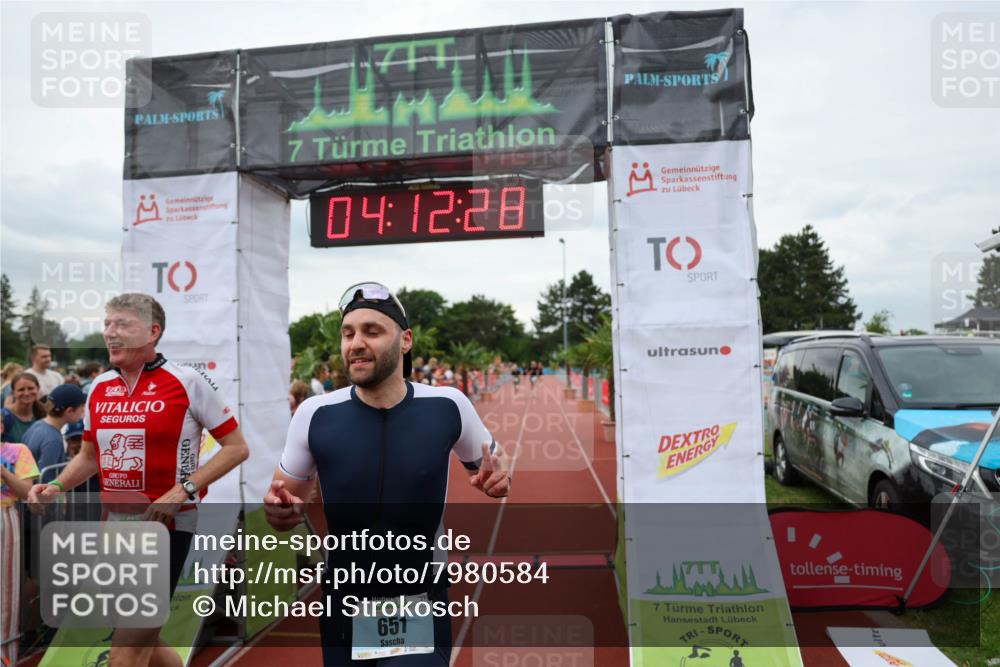 15.06.2025 - 7 Türme Triathlon Michael Strokosch http://msf.ph/oto/7980584 15.06.2025 14:12:27 Ziel 530, 651, 877 meine-sportfotos.de