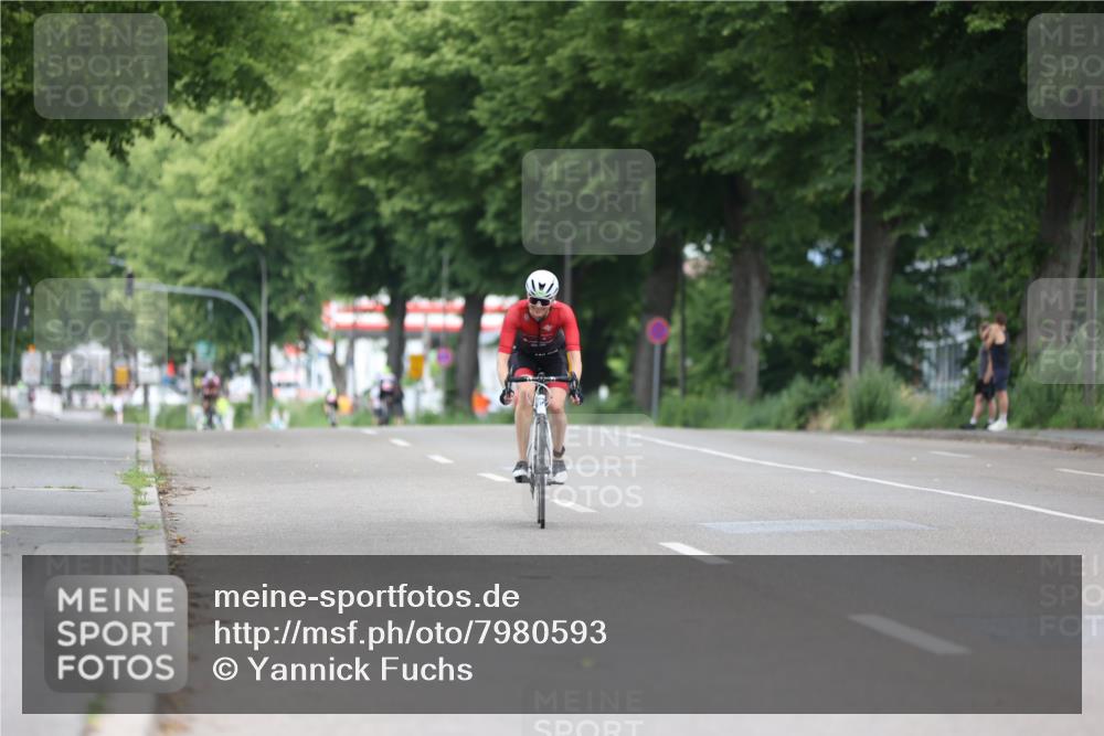 15.06.2025 - 7 Türme Triathlon Yannick Fuchs http://msf.ph/oto/7980593 15.06.2025 11:22:33 Radfahren 205, 243 meine-sportfotos.de