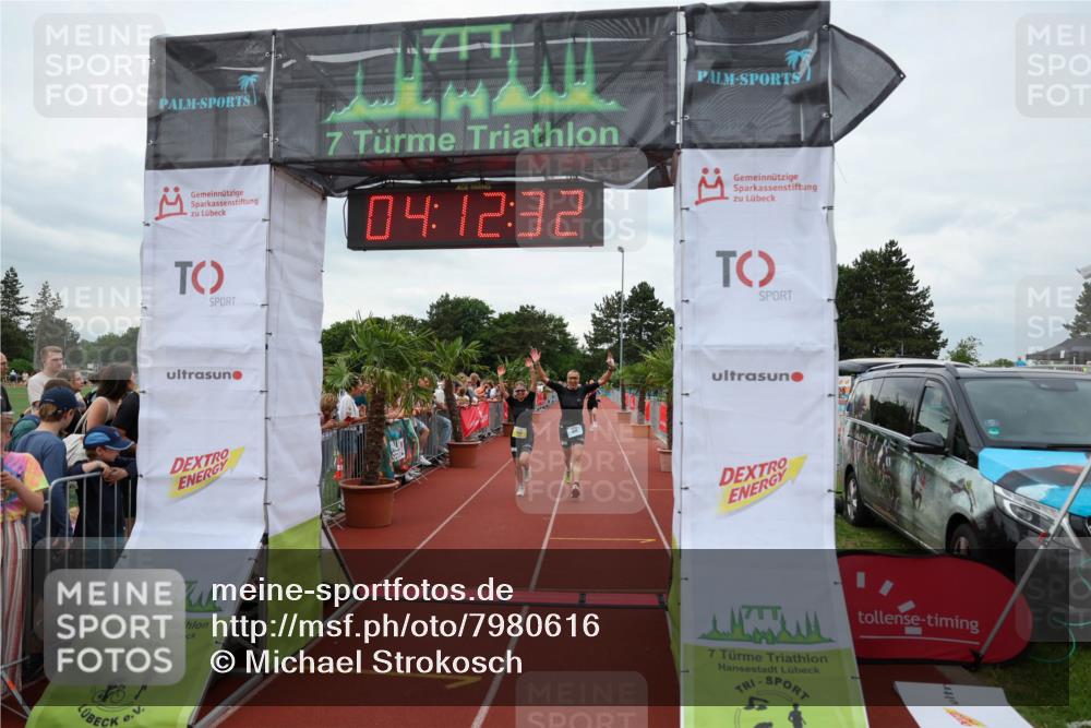 15.06.2025 - 7 Türme Triathlon Michael Strokosch http://msf.ph/oto/7980616 15.06.2025 14:12:32 Ziel 530, 651, 678, 877, 918, 1151 meine-sportfotos.de