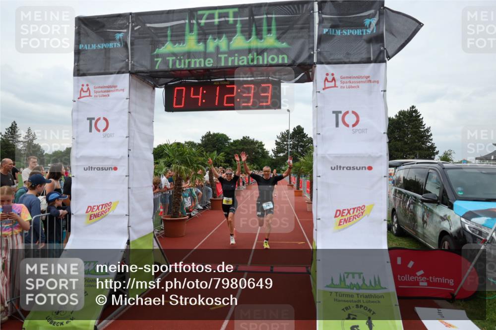 15.06.2025 - 7 Türme Triathlon Michael Strokosch http://msf.ph/oto/7980649 15.06.2025 14:12:33 Ziel 530, 651, 678, 877, 918, 1151 meine-sportfotos.de
