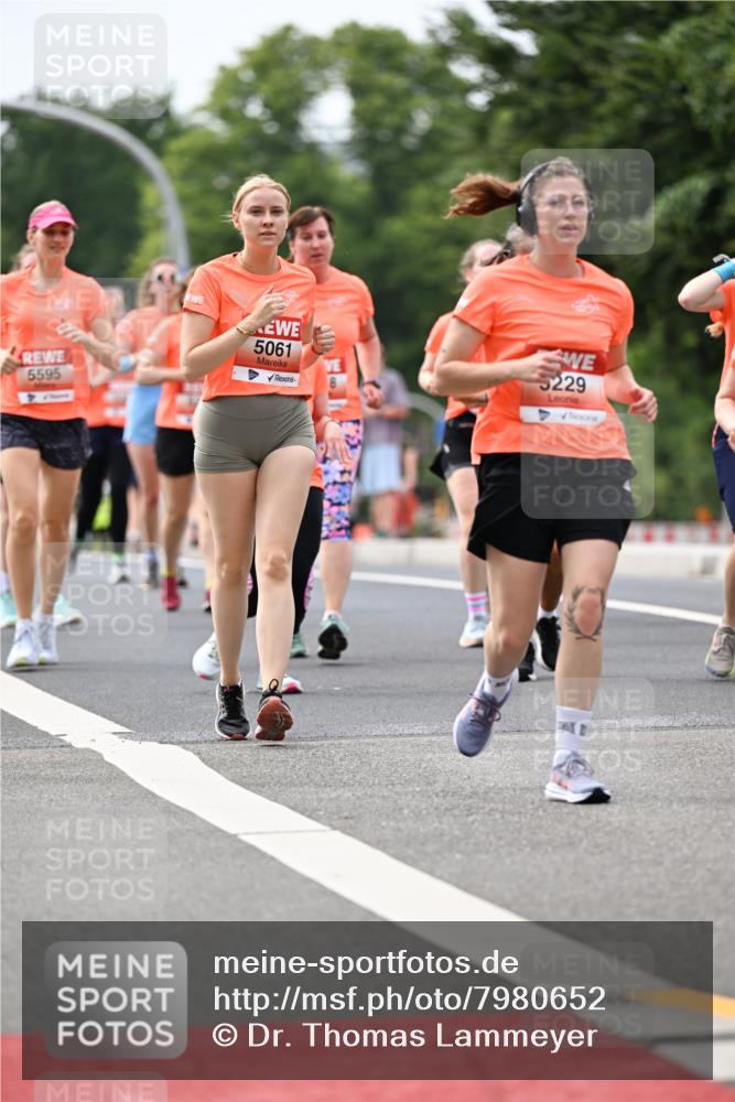 15.06.2025 - REWE Women's Run Dr. Thomas Lammeyer http://msf.ph/oto/7980652 15.06.2025 10:45:25 Laufen 5061, 5595, 9229 meine-sportfotos.de