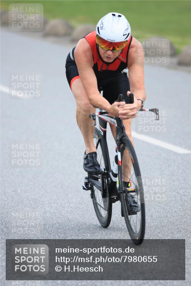 15.06.2025 - 27. Vierlanden-Triathlon H.Heesch http://msf.ph/oto/7980655 15.06.2025 10:41:11 Radfahren 114, 152, 187, 275, 366, 426 meine-sportfotos.de