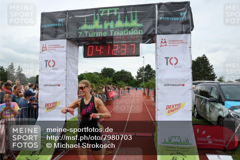 15.06.2025 - 7 Türme Triathlon Michael Strokosch http://msf.ph/oto/7980703 15.06.2025 14:12:37 Ziel 678, 918, 1151 meine-sportfotos.de