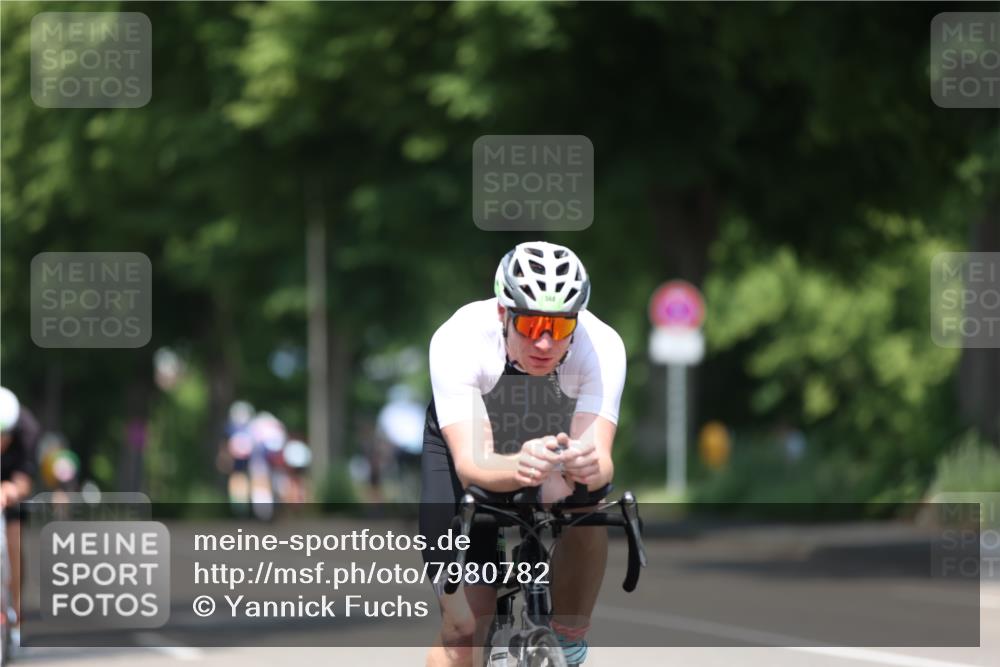 15.06.2025 - 7 Türme Triathlon Yannick Fuchs http://msf.ph/oto/7980782 15.06.2025 12:48:54 Radfahren 256, 445, 446, 540, 633 meine-sportfotos.de