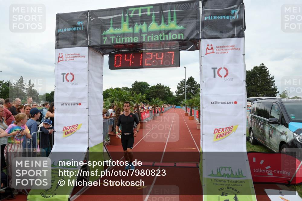 15.06.2025 - 7 Türme Triathlon Michael Strokosch http://msf.ph/oto/7980823 15.06.2025 14:12:47 Ziel 752, 875 meine-sportfotos.de