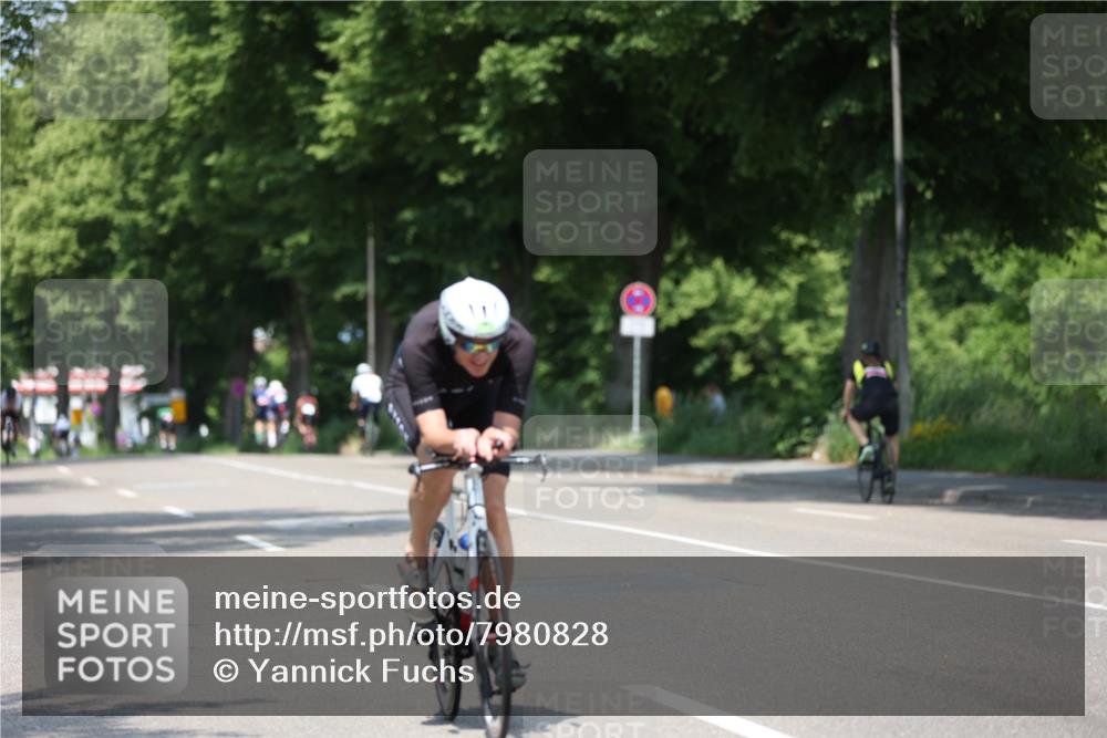 15.06.2025 - 7 Türme Triathlon Yannick Fuchs http://msf.ph/oto/7980828 15.06.2025 12:48:55 Radfahren 256, 445, 446, 633 meine-sportfotos.de