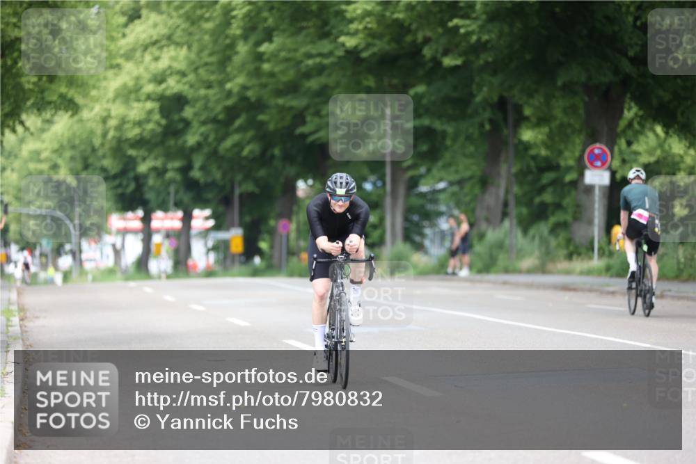 15.06.2025 - 7 Türme Triathlon Yannick Fuchs http://msf.ph/oto/7980832 15.06.2025 11:23:36 Radfahren 207, 303 meine-sportfotos.de