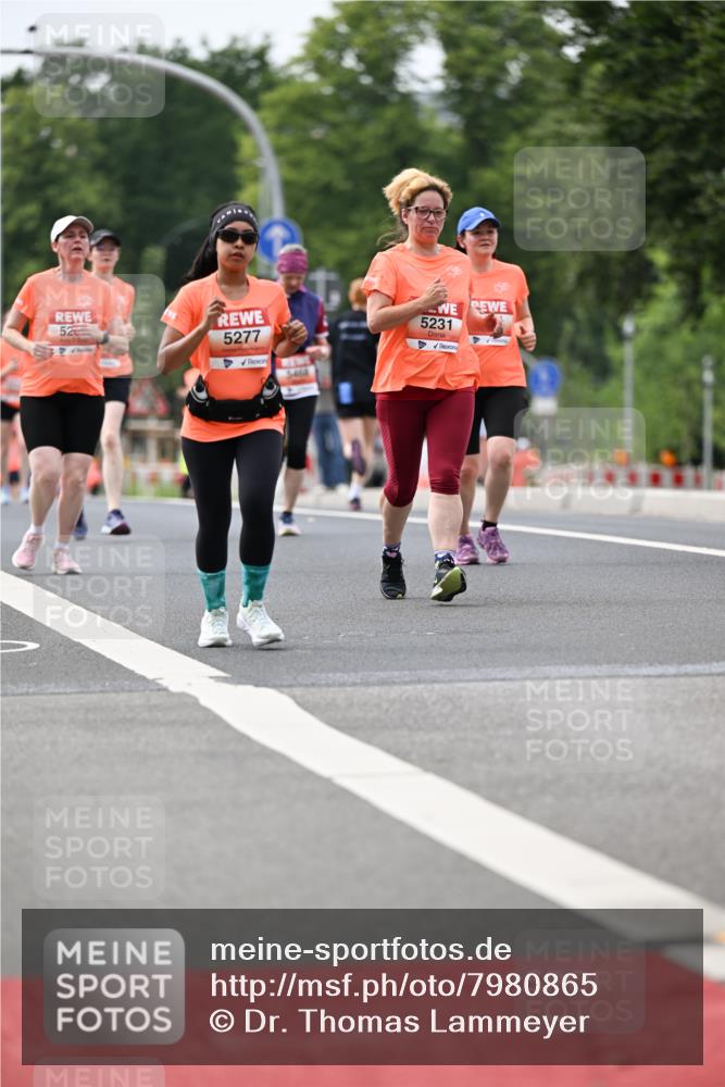 15.06.2025 - REWE Women's Run Dr. Thomas Lammeyer http://msf.ph/oto/7980865 15.06.2025 10:45:34 Laufen 5231, 52, 5277 meine-sportfotos.de