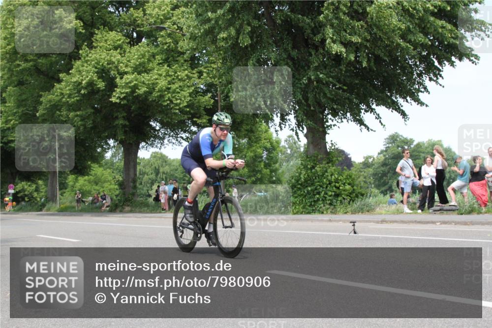 15.06.2025 - 7 Türme Triathlon Yannick Fuchs http://msf.ph/oto/7980906 15.06.2025 13:27:06 Radfahren  meine-sportfotos.de