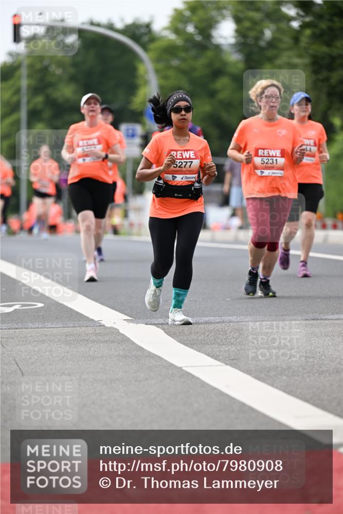 15.06.2025 - REWE Women's Run Dr. Thomas Lammeyer http://msf.ph/oto/7980908 15.06.2025 10:45:35 Laufen 4243, 5277, 5231, 4 meine-sportfotos.de
