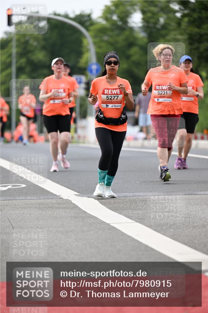 15.06.2025 - REWE Women's Run Dr. Thomas Lammeyer http://msf.ph/oto/7980915 15.06.2025 10:45:35 Laufen 5277, 5231 meine-sportfotos.de