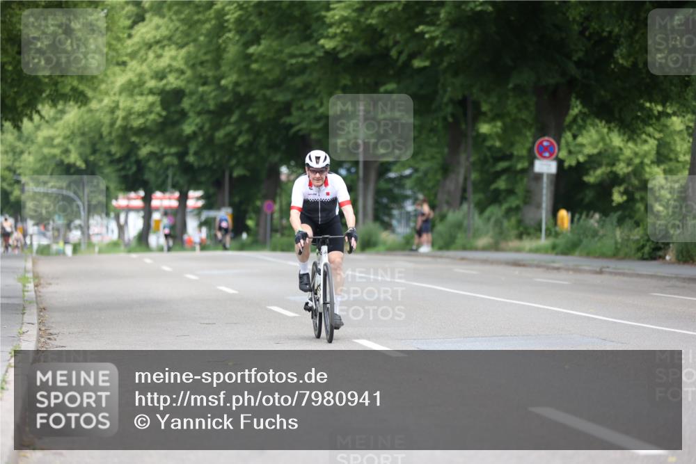 15.06.2025 - 7 Türme Triathlon Yannick Fuchs http://msf.ph/oto/7980941 15.06.2025 11:23:50 Radfahren  meine-sportfotos.de