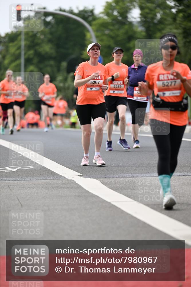 15.06.2025 - REWE Women's Run Dr. Thomas Lammeyer http://msf.ph/oto/7980967 15.06.2025 10:45:37 Laufen 5267, 5389, 5277 meine-sportfotos.de