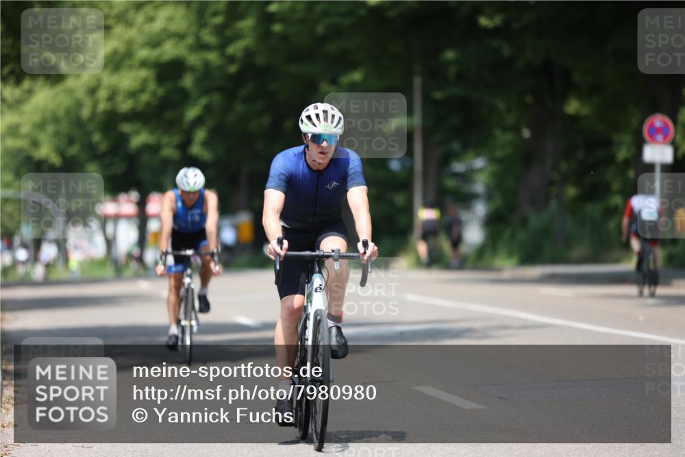 15.06.2025 - 7 Türme Triathlon Yannick Fuchs http://msf.ph/oto/7980980 15.06.2025 12:49:01 Radfahren 202, 262, 445, 633 meine-sportfotos.de