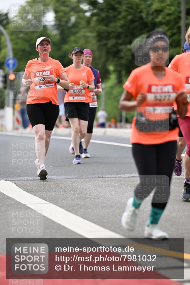 15.06.2025 - REWE Women's Run Dr. Thomas Lammeyer http://msf.ph/oto/7981032 15.06.2025 10:45:38 Laufen 526, 5389, 5277 meine-sportfotos.de