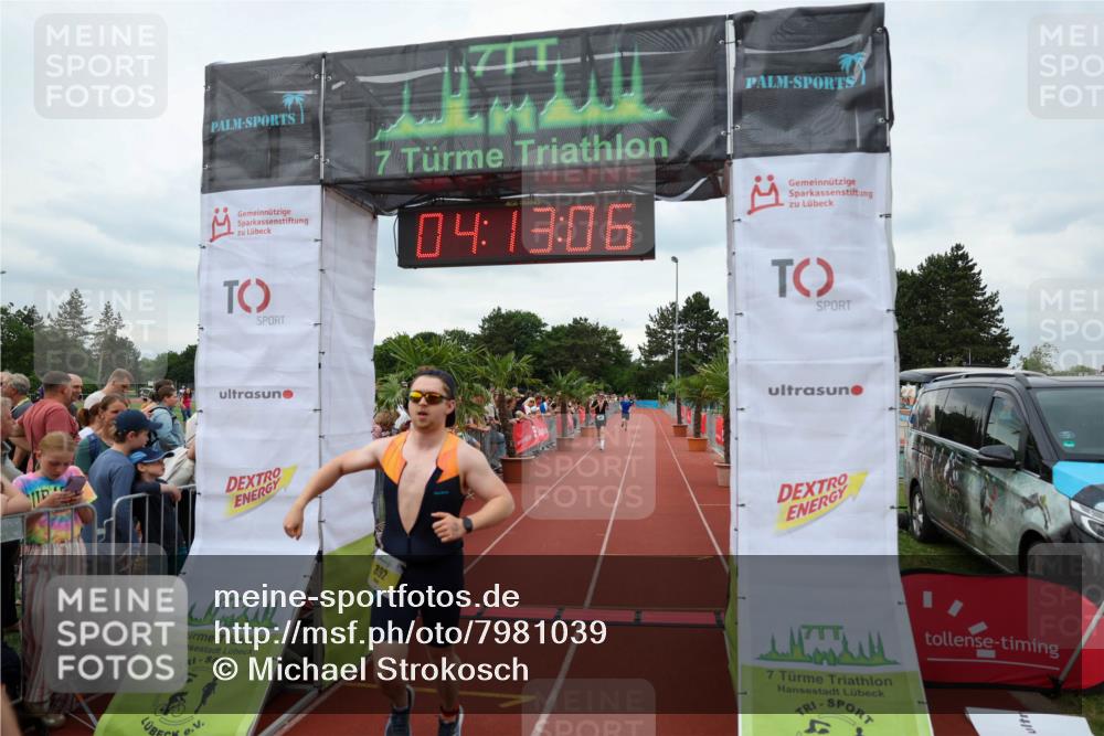 15.06.2025 - 7 Türme Triathlon Michael Strokosch http://msf.ph/oto/7981039 15.06.2025 14:13:05 Ziel 412, 628, 892 meine-sportfotos.de